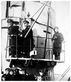 Vice Admiral M K Bakhirev marked by the arrow on the bridge of a battleship - фото 17