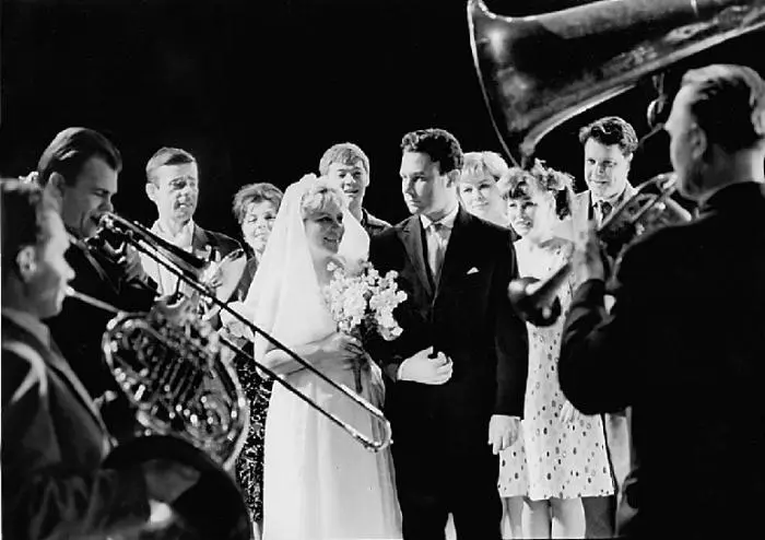 В день свадьбы Ленком 1965 г Постановка А Эфроса Василий Л Круглый - фото 64