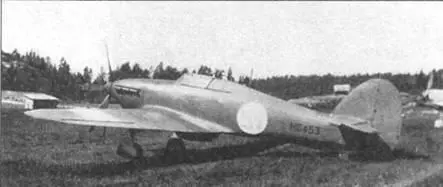 Финский Харрикейн НС453 из LLv 28 лето 1940 года Видна закрашенная польская - фото 83