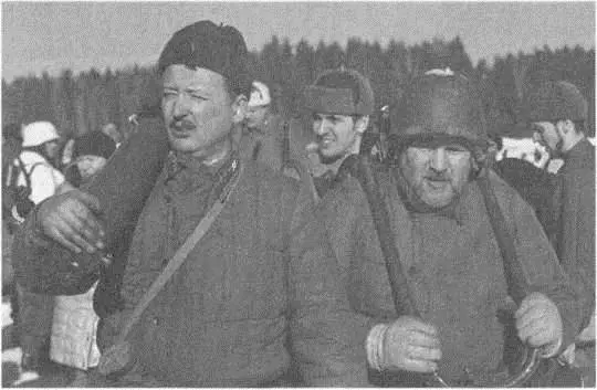 Пулеметная команда И Стрелкова Фото В Рагулин Он вкладывал свои средства в - фото 24