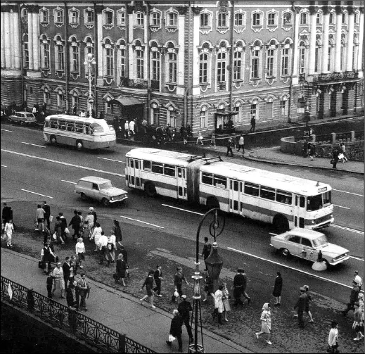 Невский проспект 1970е годы Восемнадцать лет застоя были относительно - фото 118