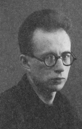 Таким я был в Кронштадте когда мы с Ефимом Гольбергом и Вениамином - фото 22