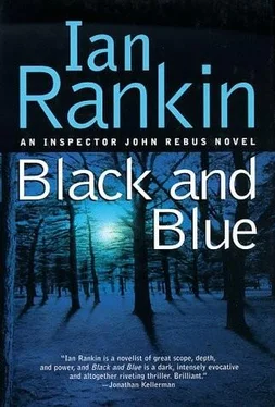 Ian Rankin Black and Blue обложка книги