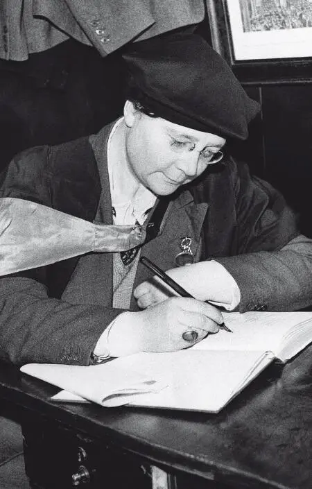 Между 1923 и 1928 годом она опубликовала четыре романа и двенадцать рассказов - фото 12