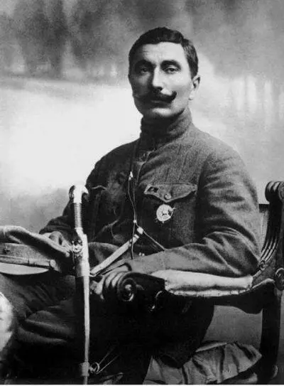 С М Буденный командующий 1й Конной армией 1919 г Генераллейтенант - фото 41