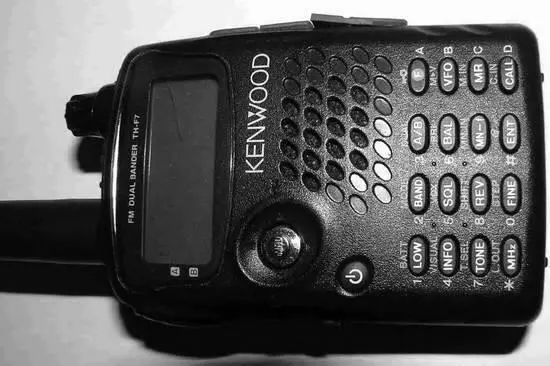 Рис 411 Портативный трансивер типа Kenwood THF7E 43 Особенности - фото 76