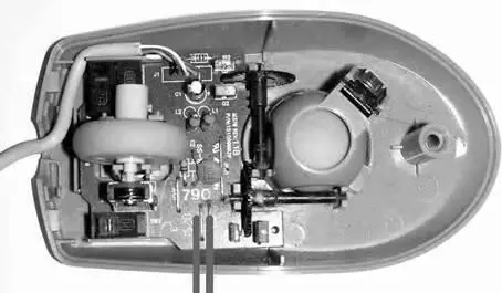 Рис 314Механическая компьютерная мышка со снятым корпусом вид на печатную - фото 41