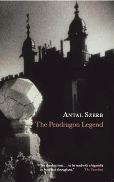 Antal Szerb The Pendragon Legend обложка книги