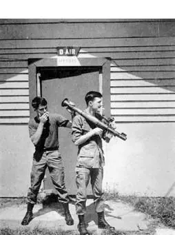 Rod Willis and Mills hunt a tanks in the troop area The weapon is a Soviet - фото 17