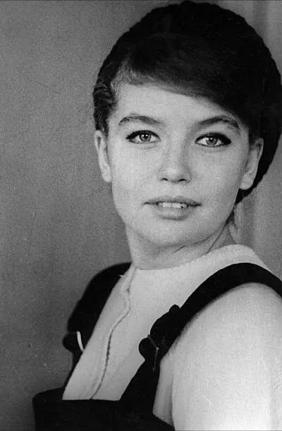 Я студентка второго курса Беленькая и Черненькая так нас называли На - фото 61
