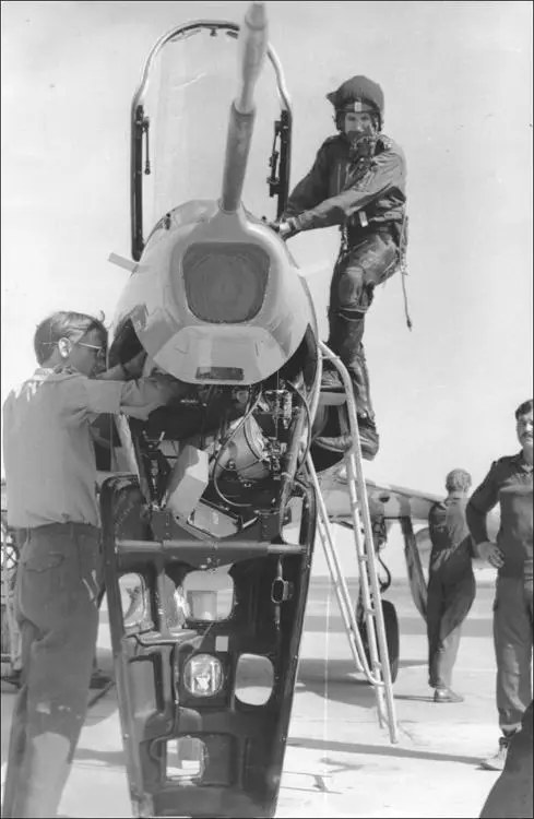 Cameras housed in the nose of the Mirage III reconnaissance aircraft Photo - фото 19