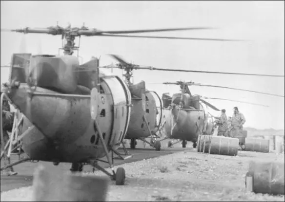 SAAF Alouettes IIIs on Fire Force duty in Rhodesia The Alouette III saw - фото 23