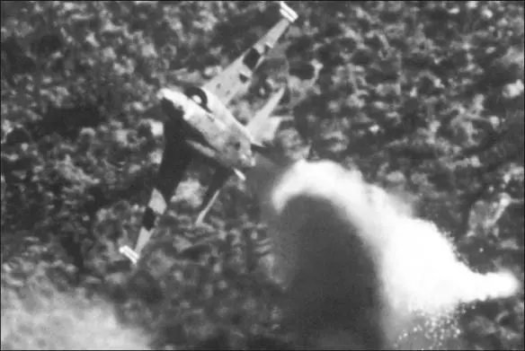 Antimissile flares being ejected from a Mirage F1AZ As the 1970s progressed - фото 34