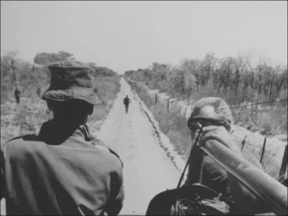 An SADF patrol along the cutline Photo courtesy Cameron Blake Perhaps the - фото 36