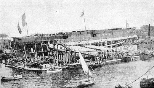 Корпус броненосного крейсера Баян во время спуска на воду 30 мая 1899 г - фото 36