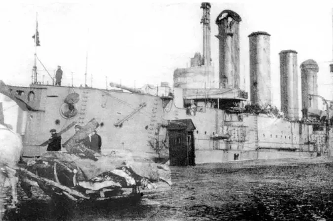 Броненосный крейсер Баян в годы первой мировой войны Броненосный крейсер - фото 109