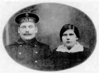 Фото на память 1916 г Показательно что в числе немногих кораблей па - фото 39