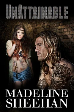 Madeline Sheehan Unattainable обложка книги