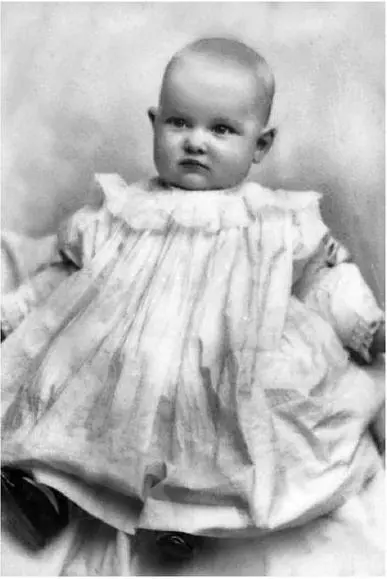 George Frost Kennan born February 16 1904 in 1904 Joan Kennan Collection - фото 5