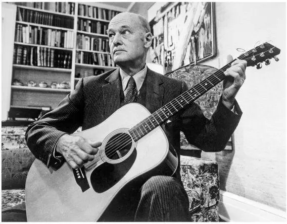 George soulfully with guitar 1975 BettmannCORBIS Captain Kennan Joan - фото 34