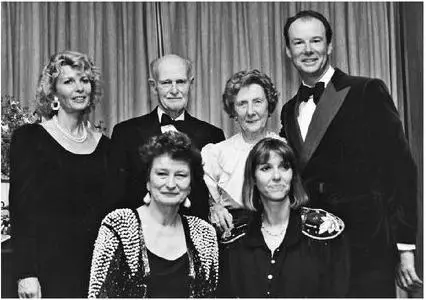 Ninetieth birthday in New York February 1994 from left Joan Grace George - фото 40