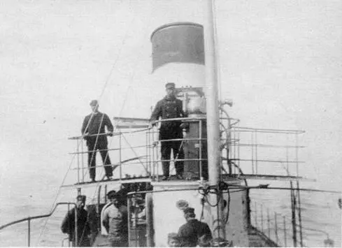 Во время испытаний на одном из миноносцев типа Касатка 1900 г - фото 44