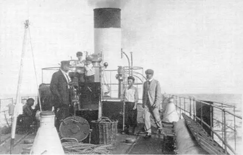 Во время испытаний на одном из миноносцев типа Касатка 1900 г - фото 45