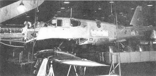 Соединение фюзеляжа Р51А с крылом Соединение фюзеляжа P51D с крылом - фото 165