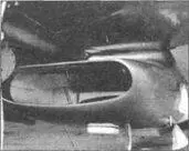Воздухозаборник радиатора под фюзеляжем P51D Самолет из коллекции музея в - фото 204