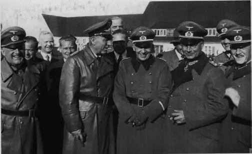 After the outbreak of war the rocket program was drawn into political battles - фото 22