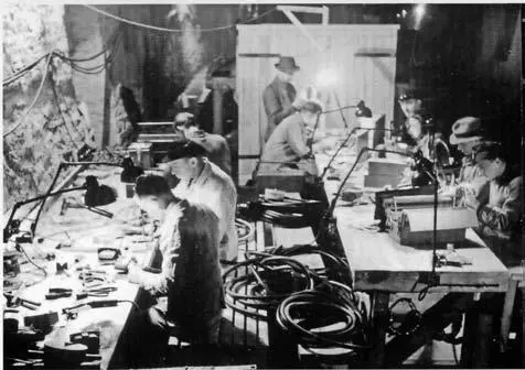 Working conditions underground could be chilly damp and unpleasant even for - фото 33