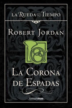 Robert Jordan La corona de espadas обложка книги