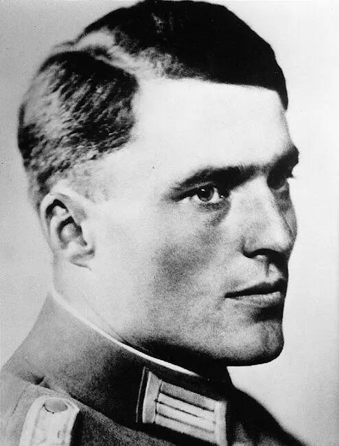 Граф фон Штауффенберг Человек который пытался убить Гитлера 20 июля 1944 - фото 7
