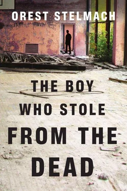 Orest Stelmach The Boy Who Stole from the Dead обложка книги