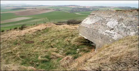 The heights of Mont de Coupole located to the southeast of Wissant provided - фото 4