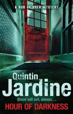 Quintin Jardine Hour Of Darkness обложка книги