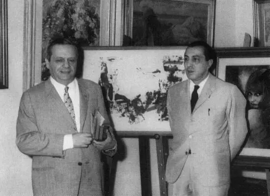 М Питокко президент коммуны Рима и профессор Ф Миеле 1971 г На съемках - фото 32