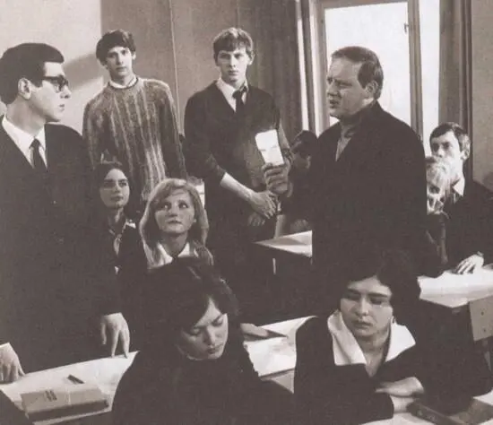 Кадр из художественного фильма Переступи порог 1970 На съемках фильма - фото 7