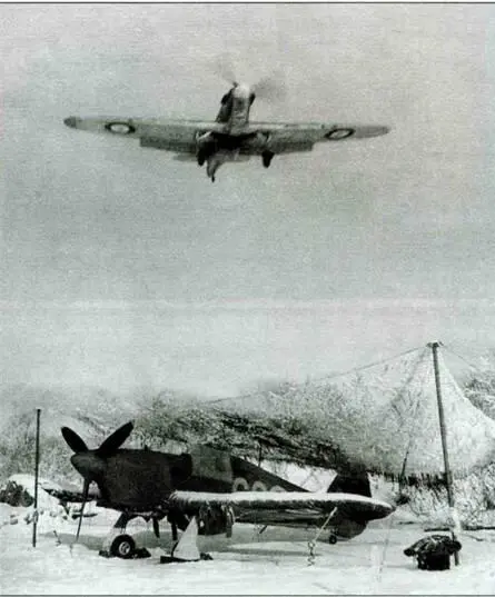 Стоянка самолетов 134й эскадрильи Заполярье ноябрь 1941 года Над - фото 40