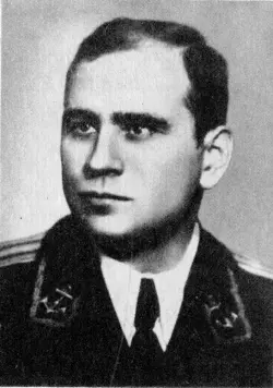 Командир БЧ IIIII К Е Василенко Инженермеханик Я С Коваленко - фото 9