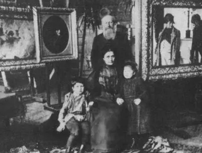 Л В и В В Верещагины с сыном Василием и дочерью Анной Фото 1890х гг - фото 34