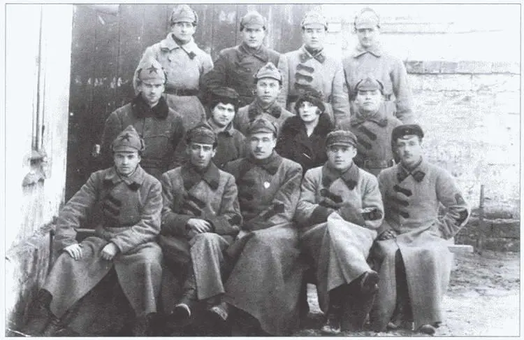 ЛА Говоров среди красноармейцев 1920е гг Генераллейтенант артиллерии - фото 5