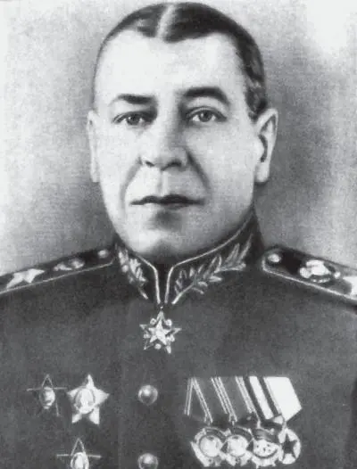 Шапошников Борис Михайлович начальник Генштаба РККА Маршал Советского Союза - фото 28