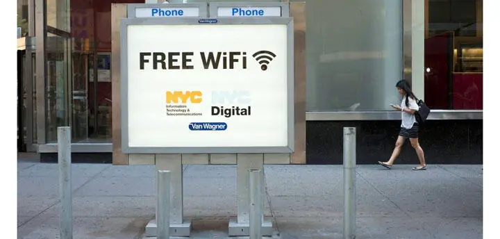 Таксофоны украсят щитами с надписью Free WiFi говорящими о том что - фото 5