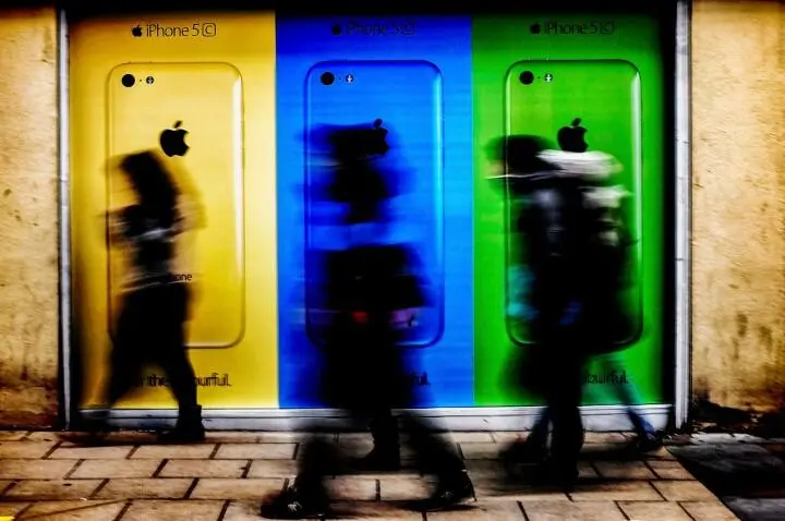 Айфон остаётся самым важным продуктом в ассортименте Apple теперь он - фото 9