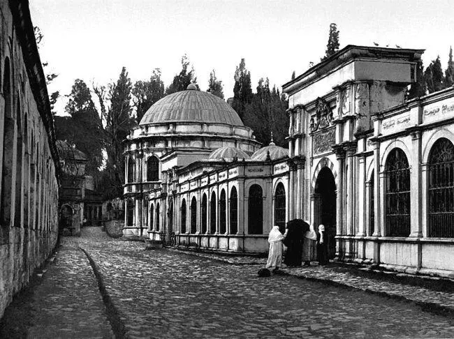 Константинополь Вид на улицу в районе Эйюб Старинная открытка Сотни могильных - фото 6