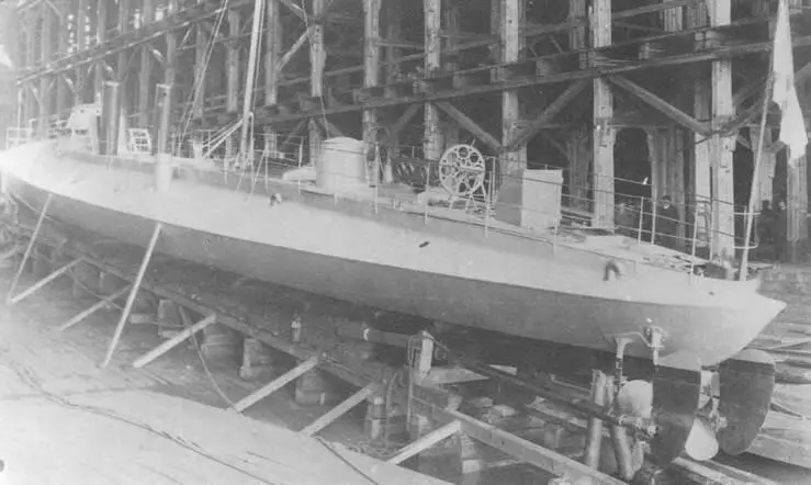 Миноноска 1 с 20 июля 1886 гКотлин перед спуском на воду Миноносец - фото 155