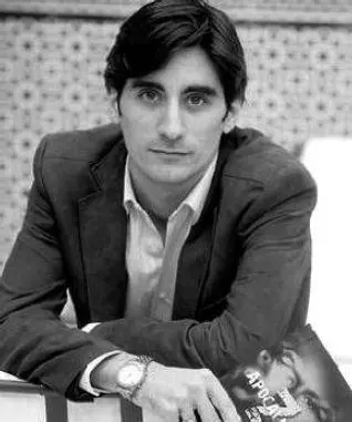 Pablo Manuel Otero 2012 An international bestselling author Manel Loureiro - фото 20