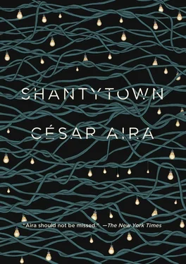 Cesar Aira Shantytown обложка книги