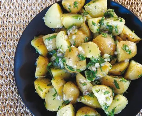 Салат из картофеля с зеленью и луком Салат из капусты с перцем огурцами и - фото 13